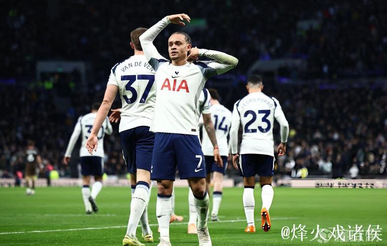 哈维-西蒙斯：我有点想念我的庆祝动作，所以必