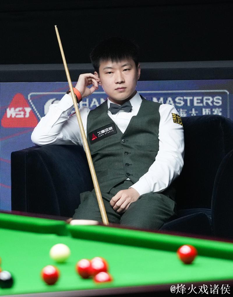 赵心童6-2战胜威尔逊 顺利晋级斯诺克大师赛八强 赵心童6-2战胜威尔逊 顺利晋级斯诺克大师赛八强